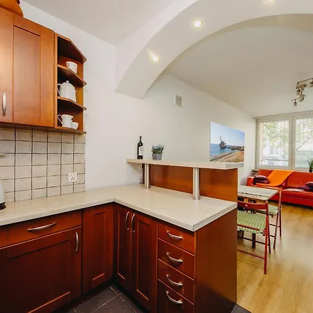 Quiet Flat In The Old Town 아파트