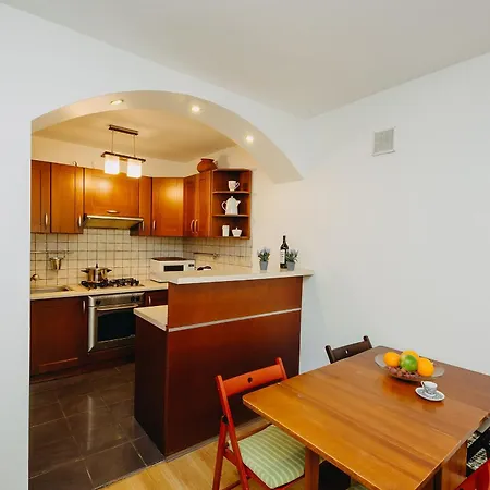 Quiet Flat In The Old Town 바르샤바